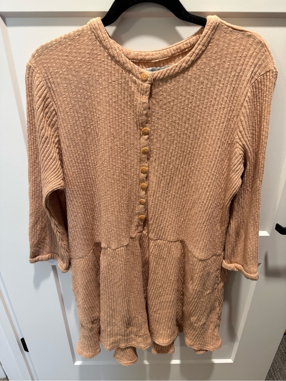 Free People Beach Waffle Knit Tunic Top Medium Blush Pink Henley Babydoll Boho - Picture 3 of 6